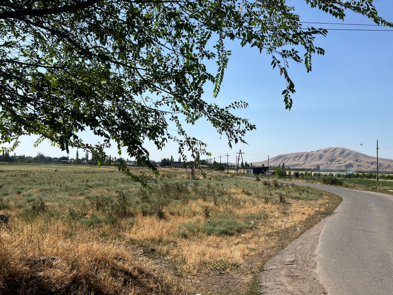 Земельный участок