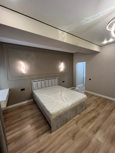 Срочно! Продаётся 2 комнатная элитная квартира с ремонтом и мебелью в районе парка Ата-Тюрк (ул. Ахунбаева/Абая). CK NSM (НурСтройМонтаж) ЖК «Кремлевский»